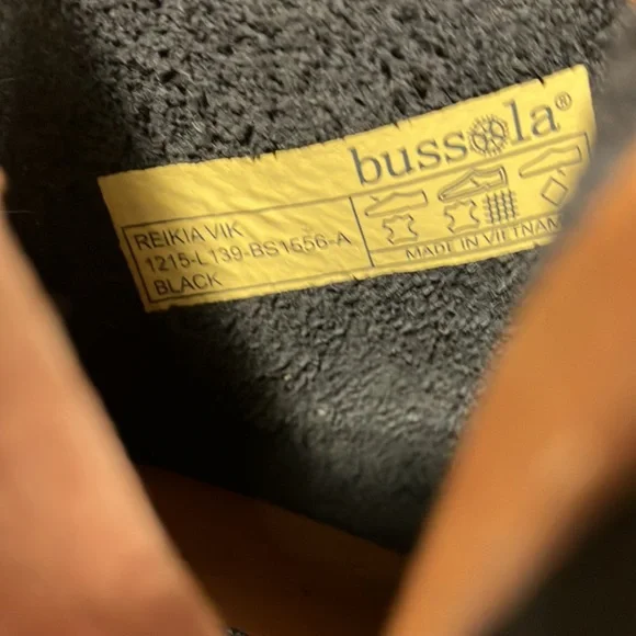 Bussola Ankle Boots - Picture 8 of 11